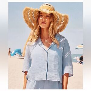 NWT Andie The Margarita Button-Up Shirt in Mist
Size XL
